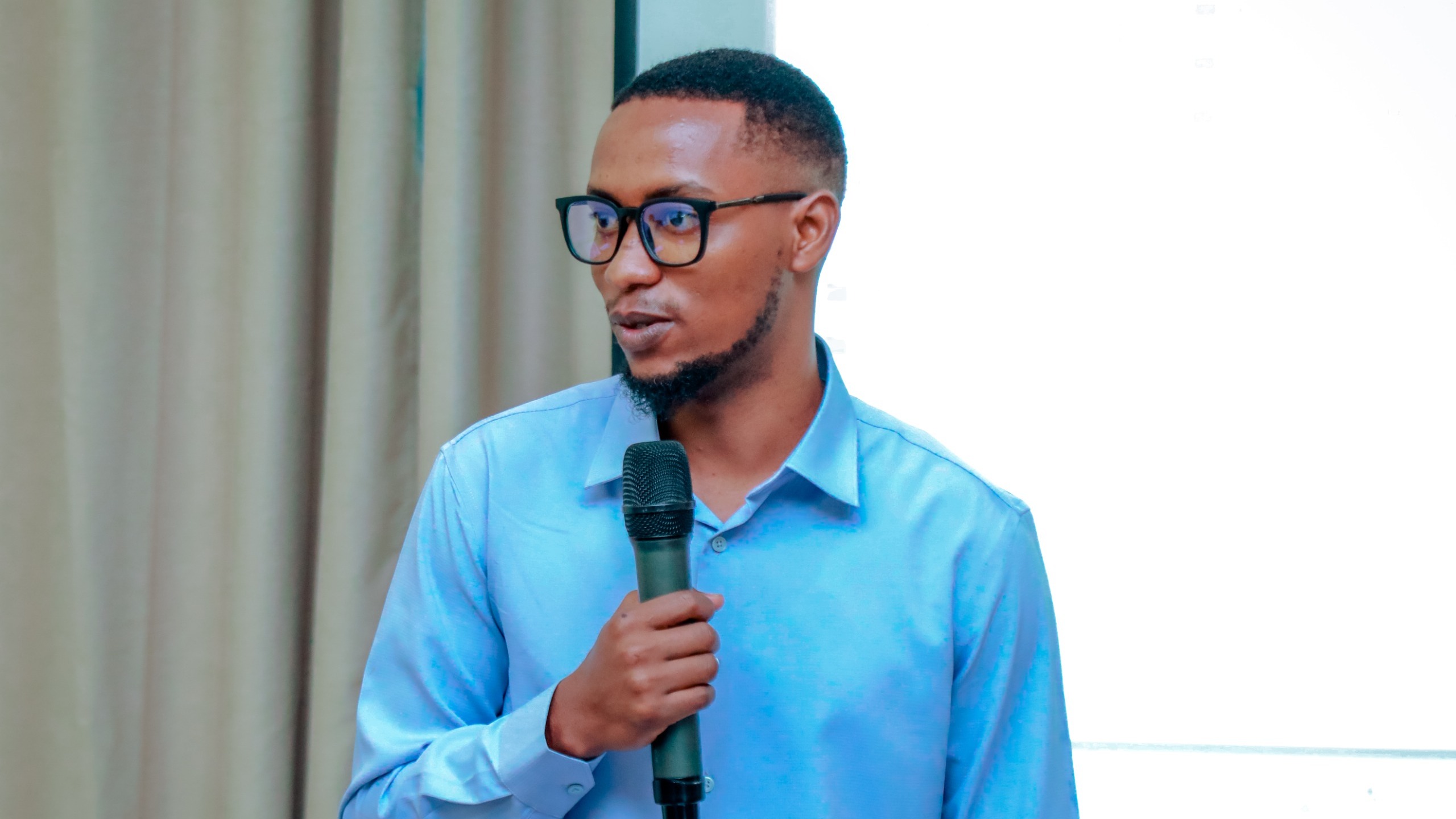 Afisa WRRB Aeleza Umuhimu wa Leseni kwa Waendesha Ghala